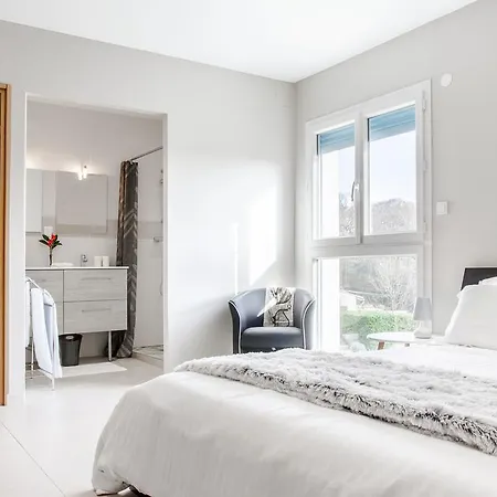 Ivoire Guest house 3*